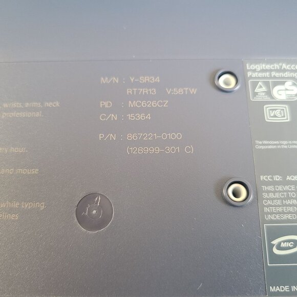 Vtg Logitech Access Keyboard PS/2 Wired 967225-0403 With Palm Rest in Box - Picture 10 of 13